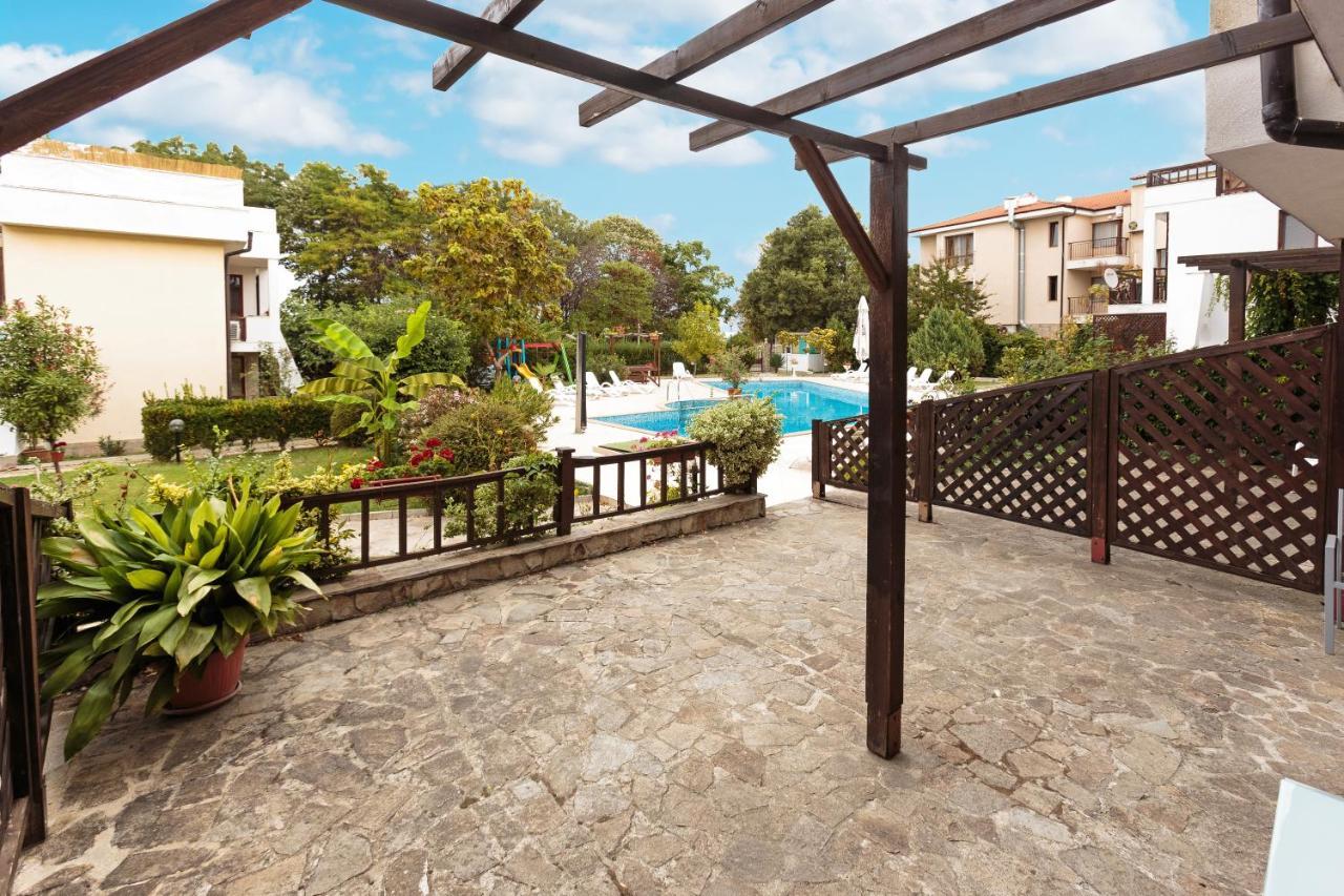 Aparthouse Paradise Bay Apartamento Sozopol Exterior foto